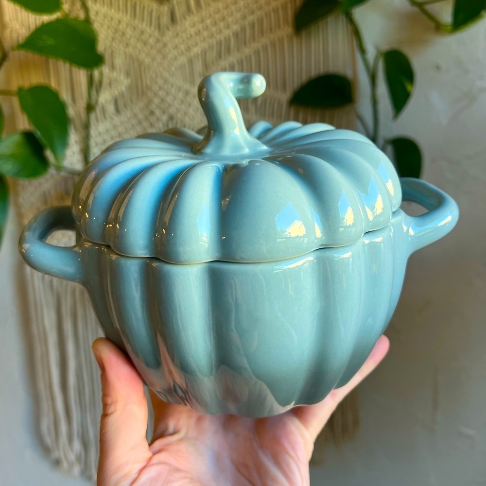 Crofton Pumpkin Cocotte – Blue Stoneware Mini Casserole Dish Fall Kitchenware